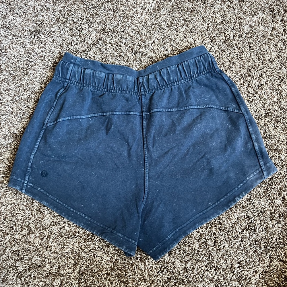 Lululemon Inner Glow High Rise Shorts - Picture 2 of 4